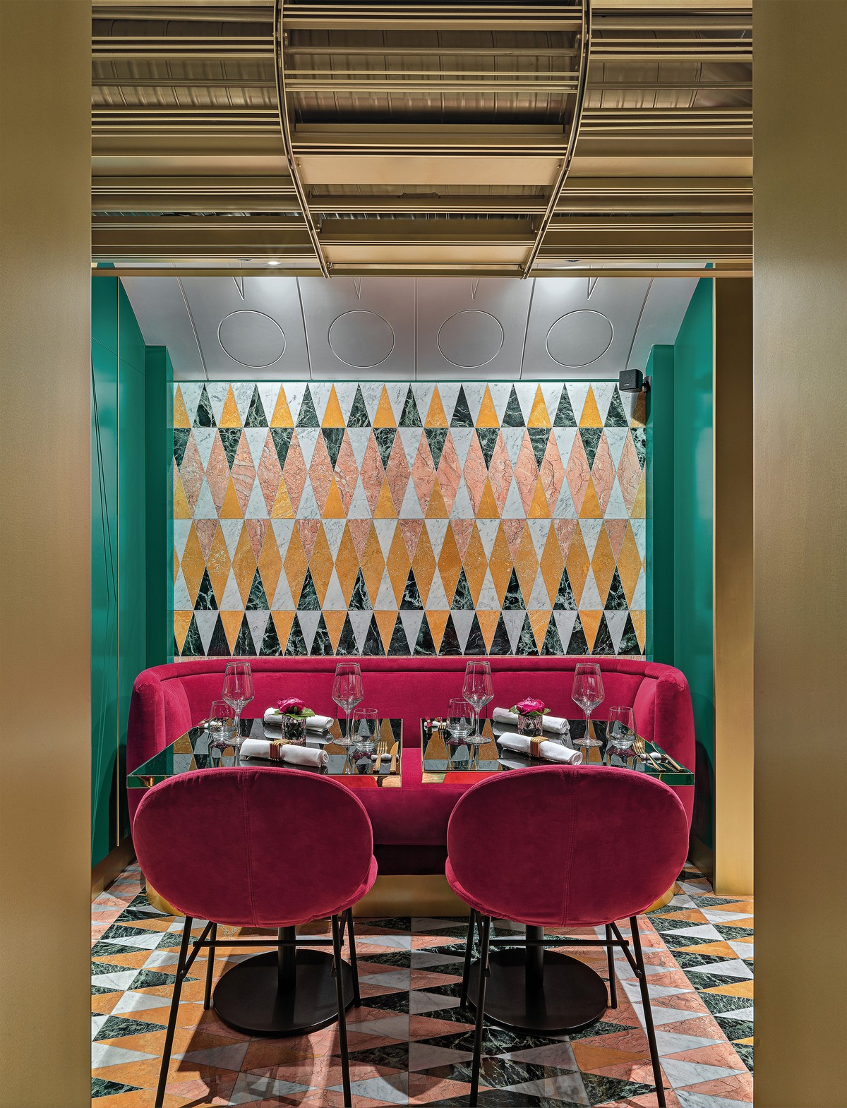 VyTA Convent Garden Restaurant: Bữa tiệc hào nhoáng ảnh 7