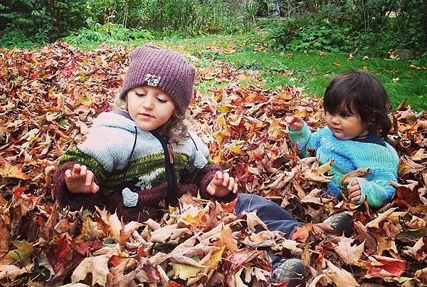 Sai lầm khi dạy con nhường đồ chơi cho bạn ảnh 1