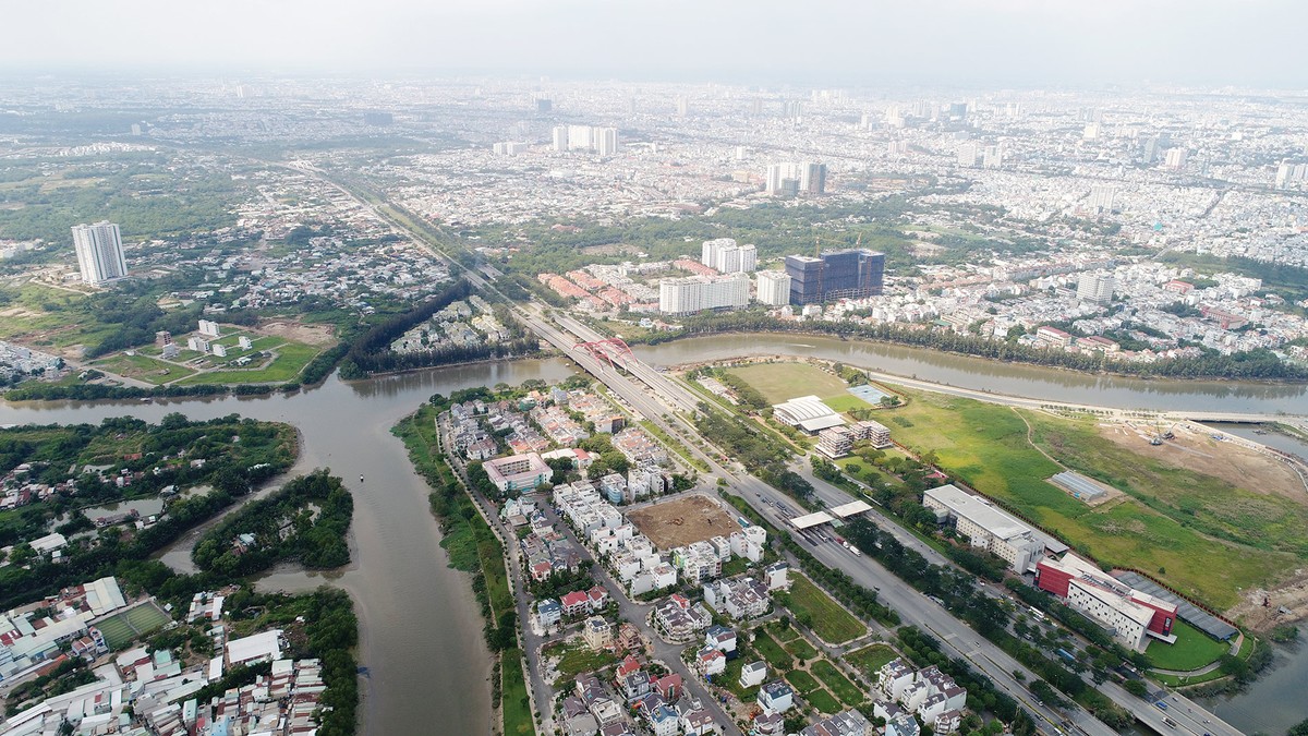 Tháo điểm nghẽn, địa ốc TP.HCM vẫn chưa thể sớm có hàng mới ảnh 1