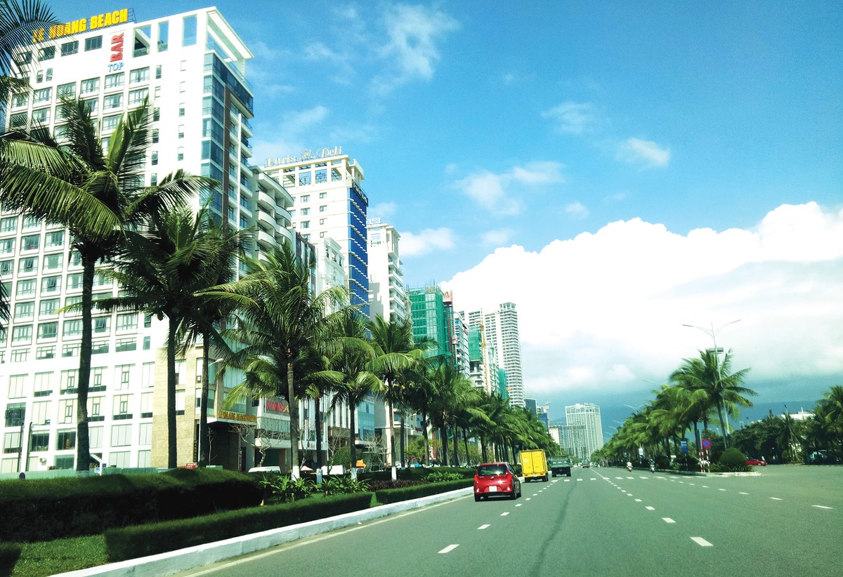 Miền Trung: Đất nền, condotel… đều khó ảnh 1