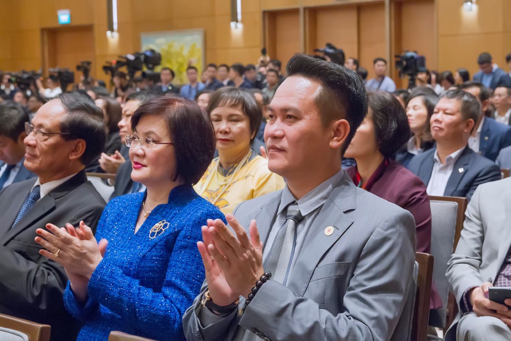 Thủ tướng: Không kết nối nào bền chặt hơn kết nối trái tim đến trái tim ảnh 4