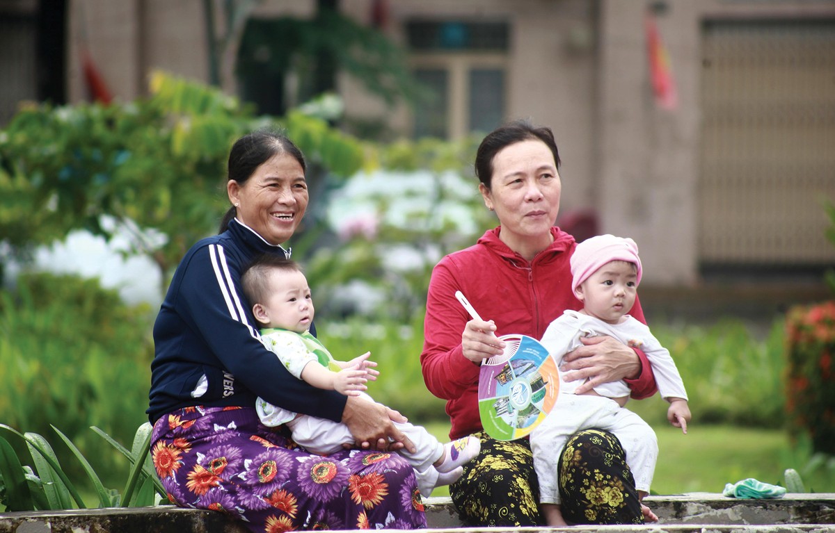 Láng giềng chung cư ảnh 1