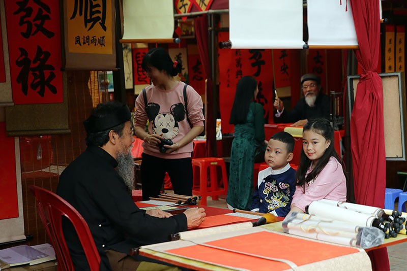 Tái hiện Hà Nội xưa nơi phố ông Đồ ảnh 12