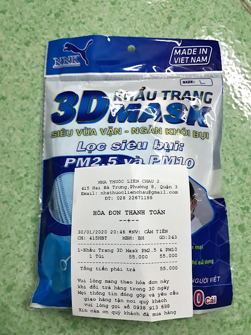 “Cháy” hàng, nhà thuốc “hét” giá 90.000 đồng/khẩu trang ảnh 5