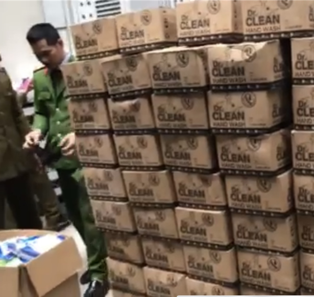 Bộ Công an cảnh báo hiện tượng sản xuất buôn bán khẩu trang giả, kém chất lượng ảnh 1