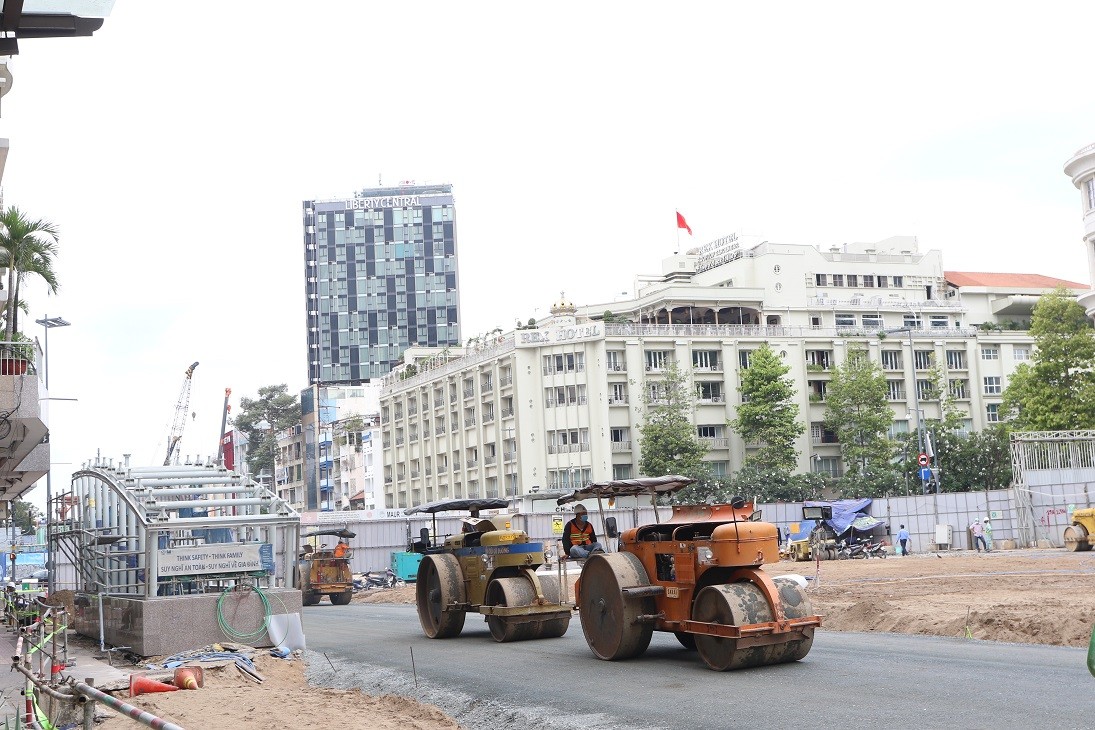 Tuyến Metro số 1: Ga Nhà hát TP.HCM tiến gần tới đích ảnh 2