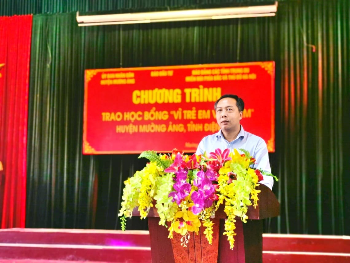 200 suất học bổng 'Vì trẻ em Việt Nam' đến với học sinh tỉnh Điện Biên ảnh 3