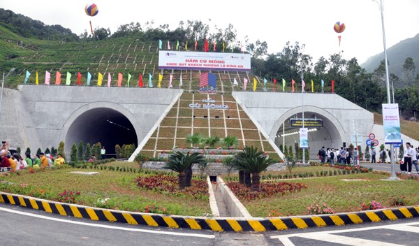 Hướng nào cho tuyến cao tốc Bắc - Nam qua Bình Định? ảnh 1