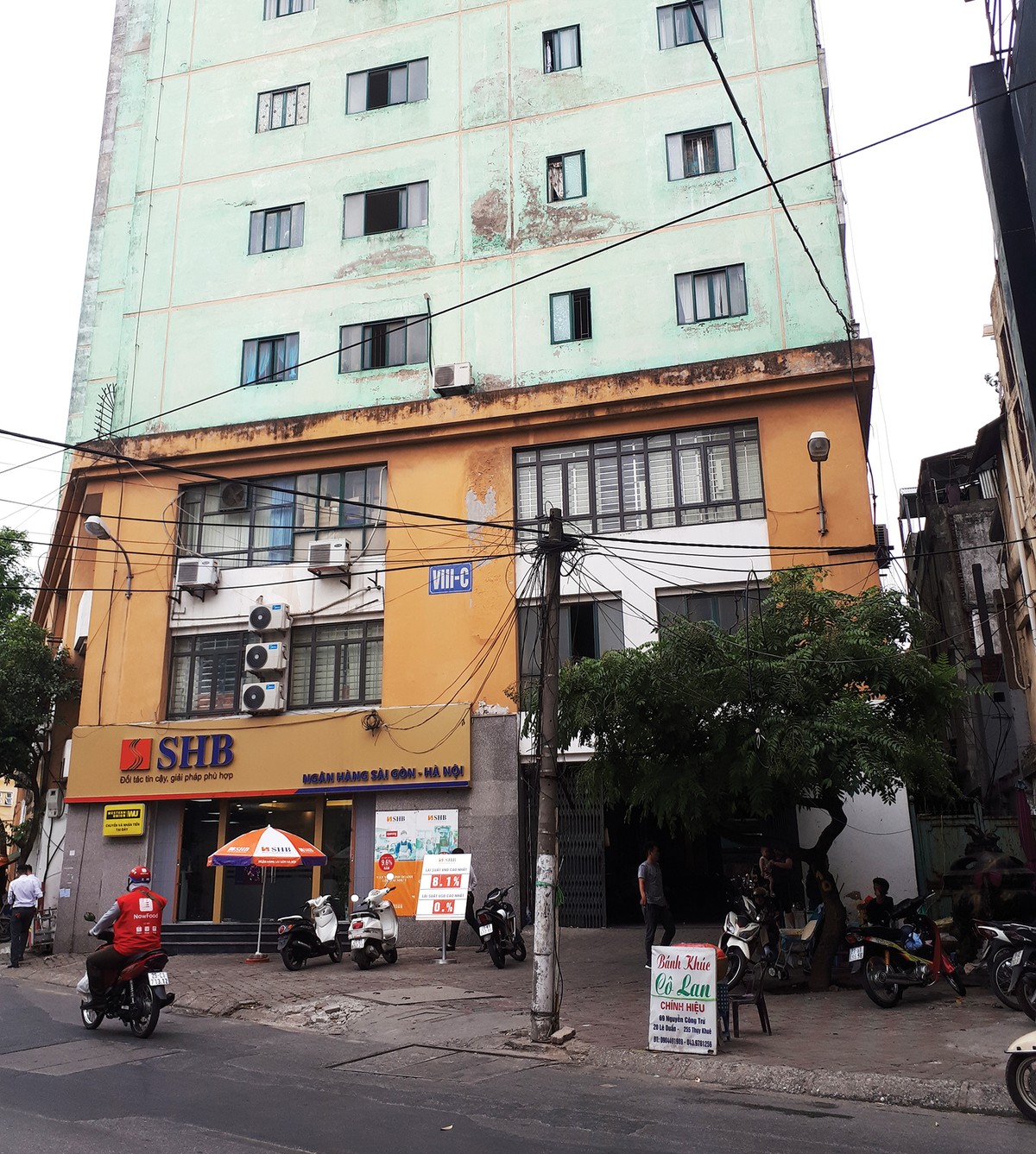 Cấm kinh doanh tầng 1 nhà tái định cư: Lo tình trạng “bắt cóc bỏ đĩa” ảnh 1