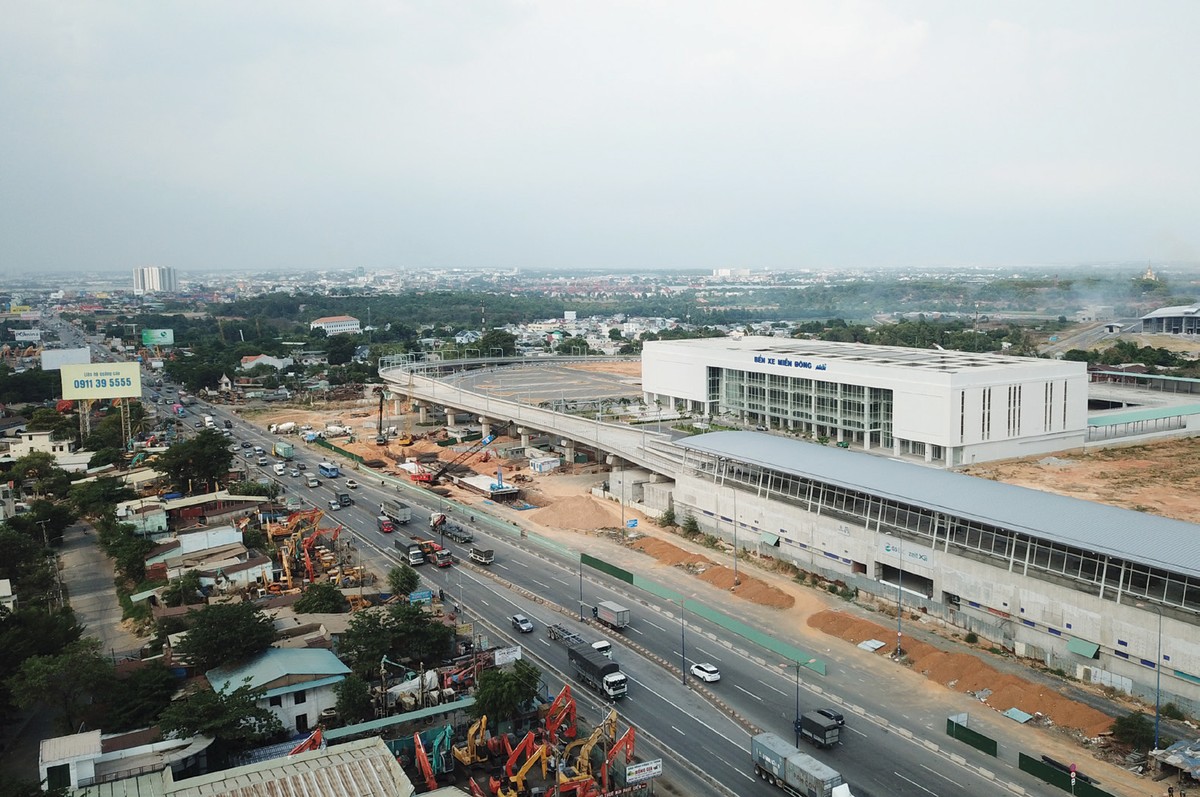 Tuyến metro và Bến xe miền Đông sẽ tạo sức bật mới cho khu Đông. Ảnh: Lê Toàn