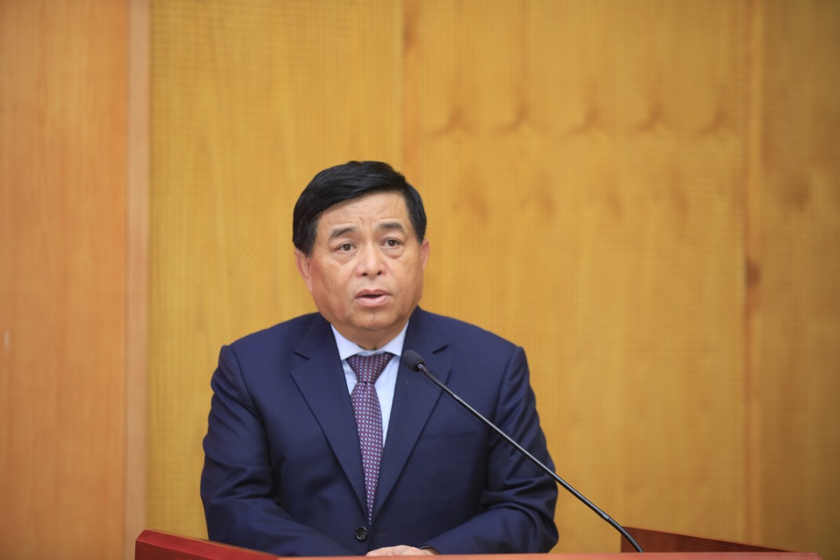 Bộ trưởng Bộ Kế hoạch và Đầu tư Nguyễn Chí Dũng phát biểu giao nhiệm vụ cho tân Thứ trưởng Trần Duy Đông (Ảnh: Đức Thanh) Bộ trưởng Bộ Kế hoạch và Đầu tư Nguyễn Chí Dũng phát biểu giao nhiệm vụ cho tân Thứ trưởng Trần Duy Đông (Ảnh: Đức Thanh)