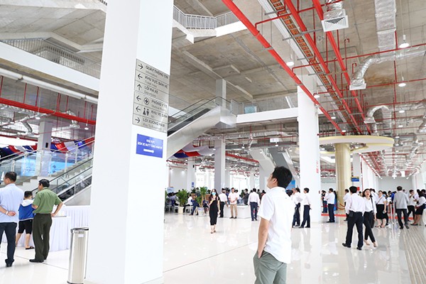 Giai đoạn 1 của dự án Bến xe Miền Đông mới hiện nay vẫn chưa được đầu tư hoàn thiện trong bố cục tổng thể của toàn bộ dự án.