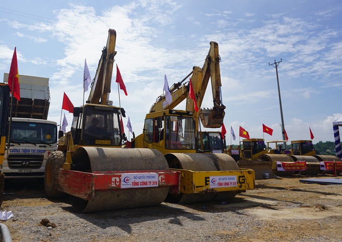 Hiện trường thi công cao tốc Mai Sơn - Quốc lộ 45. Ảnh: Lê Hoàng. Hiện trường thi công cao tốc Mai Sơn - Quốc lộ 45. Ảnh: Lê Hoàng.