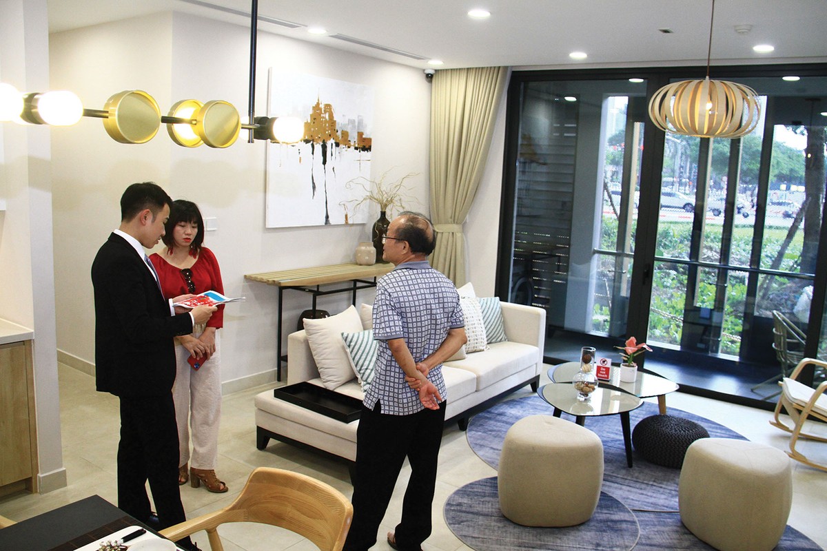 Khách hàng đã dần quay trở lại. Ảnh: Thành Nguyễn Khách hàng đã dần quay trở lại. Ảnh: Thành Nguyễn