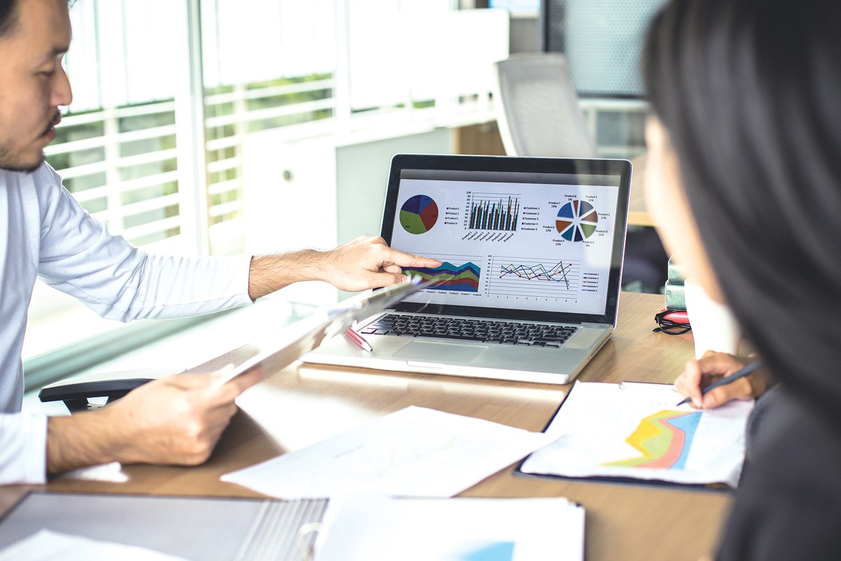 Cung cấp đủ thông tin cho cổ đông là yêu cầu bắt buộc