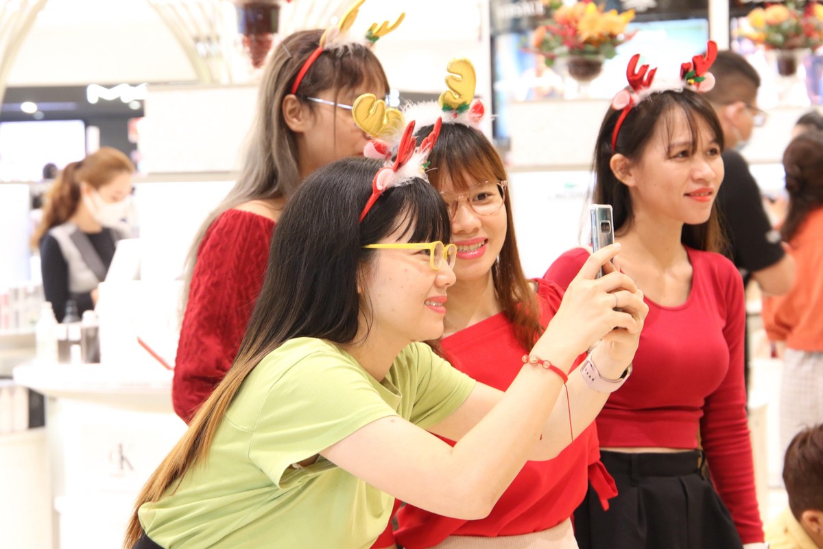 Những nụ cười tươi tắn, rạng rỡ cho một mùa giáng sinh an lành.