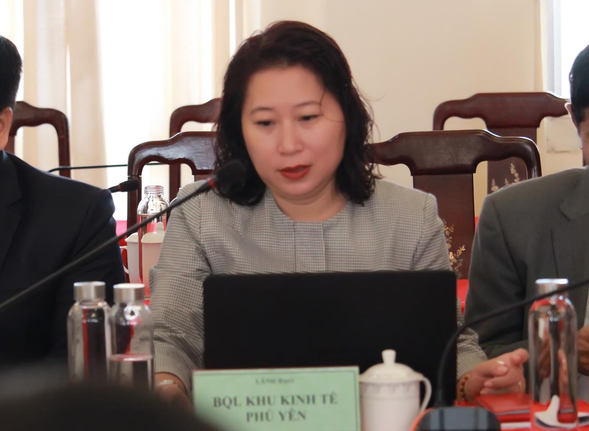 Bà Nguyễn Vũ Tố Quyên