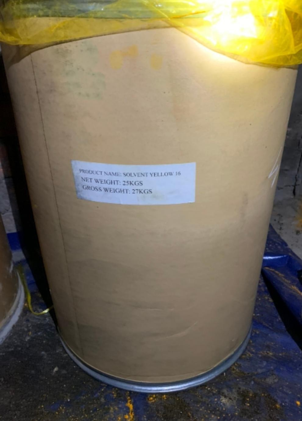 Thùng đựng hóa chất để pha màu xăng Thùng đựng hóa chất để pha màu xăng