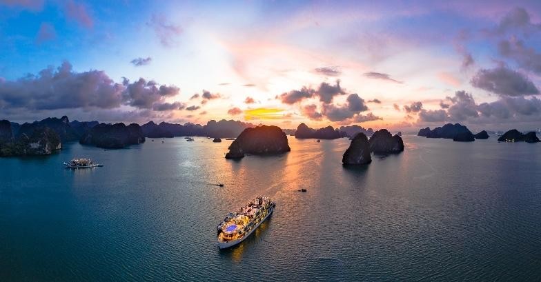 Năm 2006, huyện Cát Hải mới có khách sạn tư nhân đầu tiên thì đến nay đã có hệ thống lưu trú với hơn 6.000 phòng, có khả năng đáp ứng 2 vạn khách/ngày. (Ảnh Heritage Bình Chuẩn)