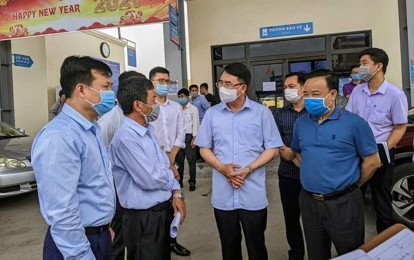 Lãnh đạo UBND thành phố Hải Phòng kiểm tra phòng chống dịch bệnh tại Cảng hàng không Cát Bi và một số bến xe trên địa bàn thành phố ngày 30/4
