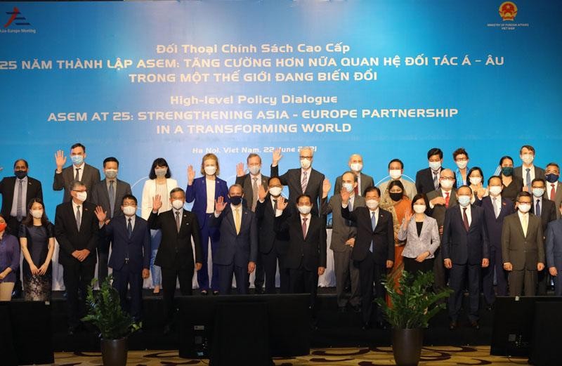 Các đại biểu tham dự Diễn đàn (Ảnh: BNG)