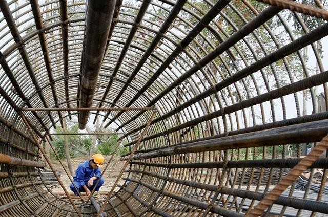 Tỷ lệ giải ngân thấp làm giảm hiệu quả sử dụng vốn đầu tư công, gây lãng phí nguồn lực, ảnh hưởng đến tăng trưởng kinh tế.