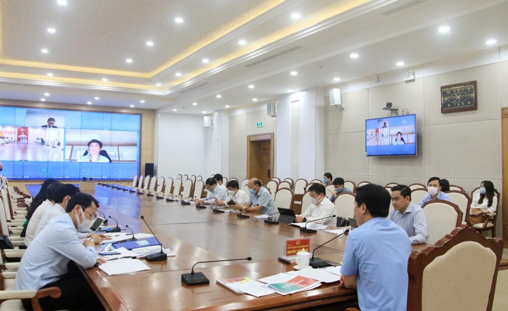 Lãnh đạo tỉnh Quảng Ninh làm việc với đại diện Tập đoàn Amata, GS&amp;C, Marubeni. Ảnh: Quảng Ninh Portal.