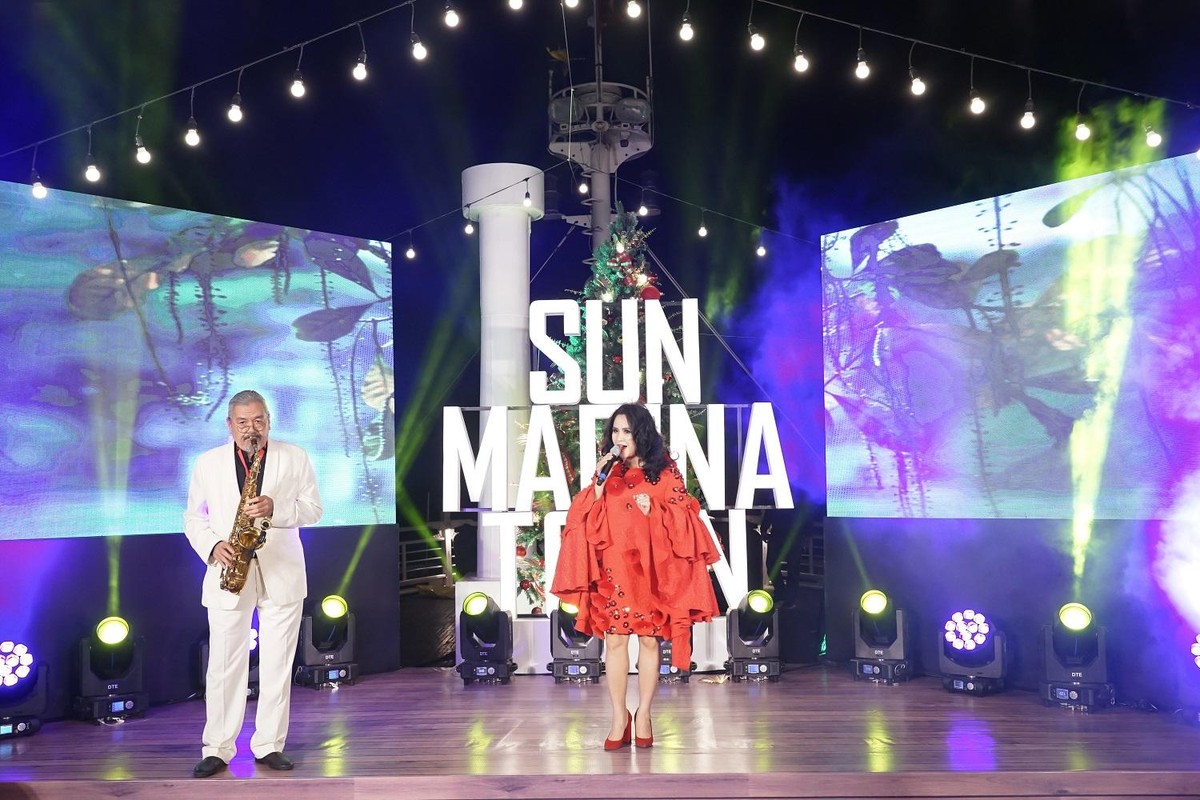 Nghệ sỹ Saxophone Quyền Văn Minh và Diva Thanh Lam mang tới những xúc cảm lắng đọng cho bữa tiệc Gala Dinner