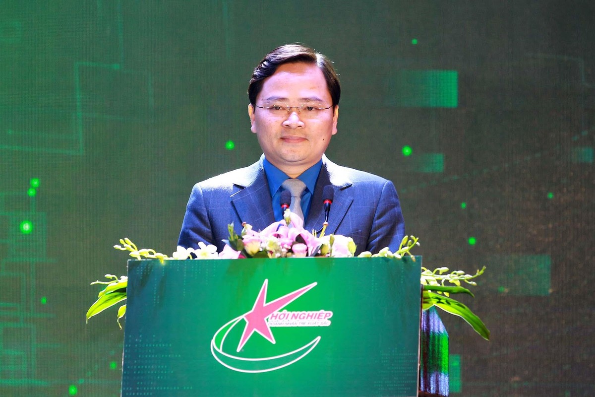 Đồng chí Nguyễn Anh Tuấn, Ủy viên Ban Chấp hành Trung ương Đảng, Bí thư Thứ nhất Trung ương Đoàn phát biểu tại buổi lễ.