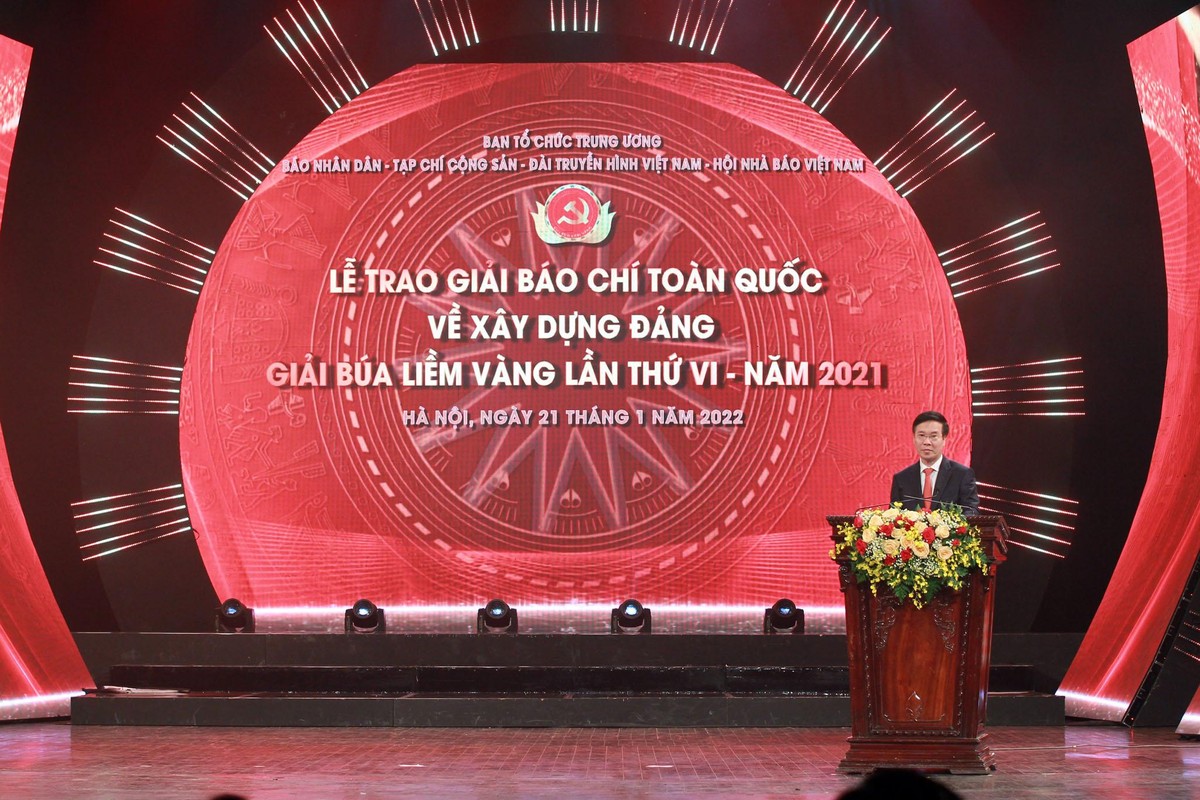 Ông Võ Văn Thưởng đề nghị cơ quan báo chí, người làm báo tích cực tham gia Giải Búa liềm vàng lần thứ VII.