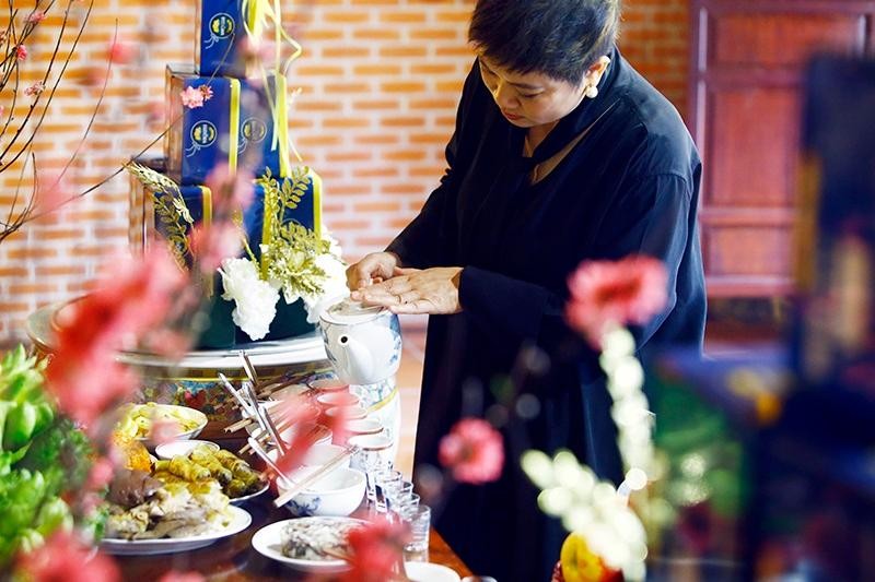 Theo chia sẻ của nữ doanh nhân, bà luôn cảm thấy vui và có thêm hy vọng mỗi khi có dịp về quê chuẩn bị những bữa cơm cho gia đình và tổ tiên.