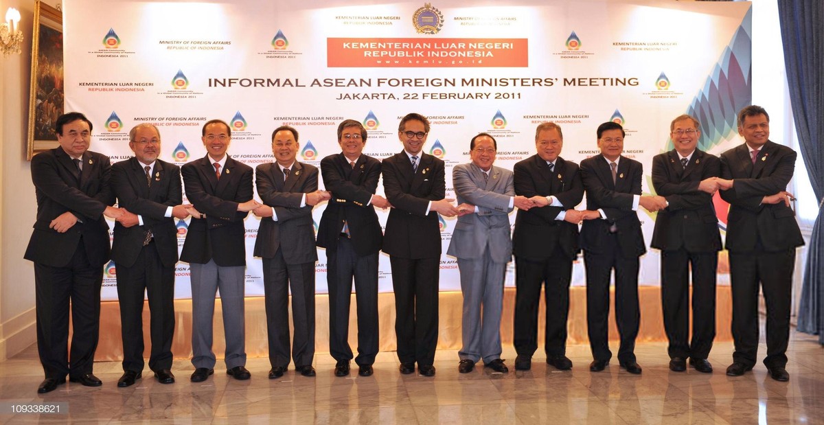 Đại sứ Phạm Quang Vinh tham dự Hội nghị Bộ trưởng Ngoại giao ASEAN 2011.