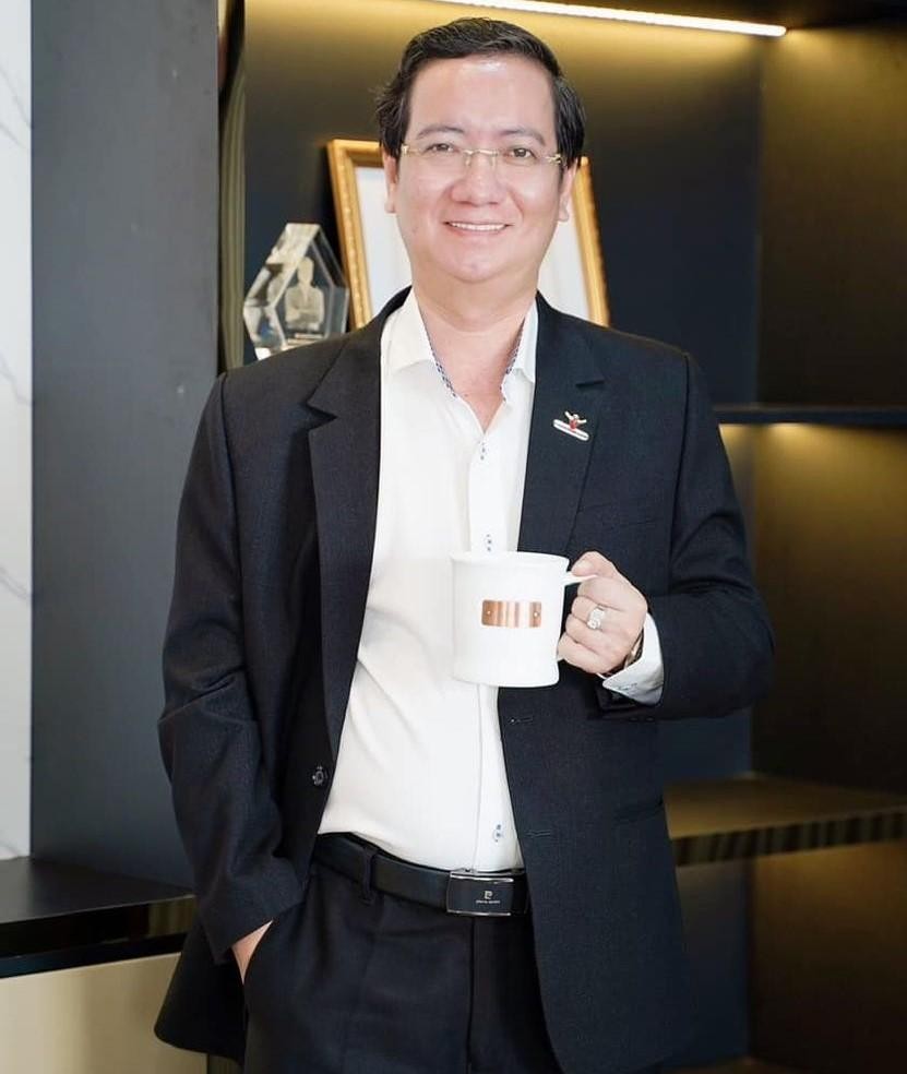 Ceo Nguyễn Đình Tùng có nhiều hy vọng cho năm mới 2022, khi sự thích ứng của chính quyền, doanh nghiệp đã tốt hơn và nhu cầu của thế giới với hàng hóa Việt Nam gia tăng, tạo thuận lợi cho doanh nghiệp xuất khẩu hàng hóa.