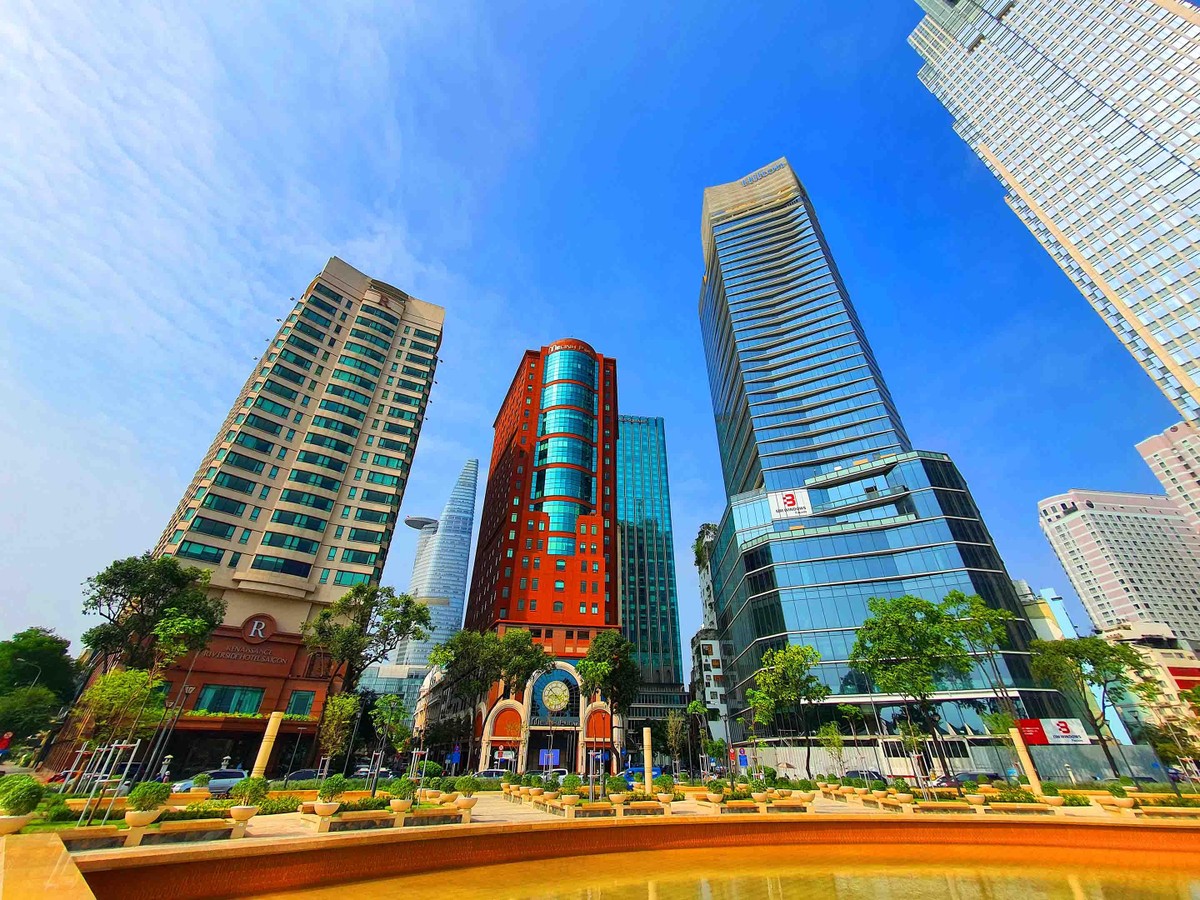 TP.HCM như khoác lên mình " chiếc áo mới" khi có thêm các dự án mới đi vào hoạt động.