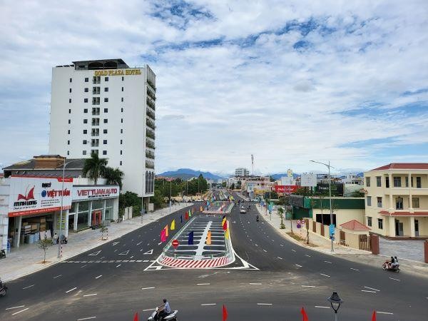 Và phía hầm chui phía đường Duy Tân kết nối thẳng vào Cảng hàng không quốc tế Đà Nẵng