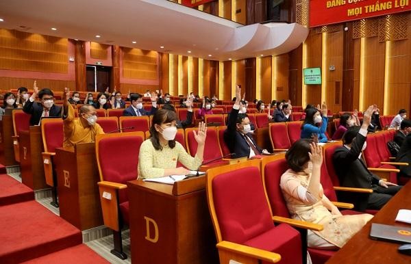 Các đại biểu HĐND tỉnh biểu quyết thông qua các Nghị quyết tại Kỳ họp thứ 7 Các đại biểu HĐND tỉnh biểu quyết thông qua các Nghị quyết tại Kỳ họp thứ 7