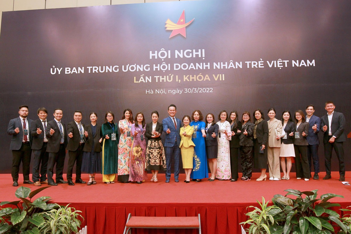 Trong số các hội viên Hội Doanh nhân trẻ Việt Nam, nhiều doanh nhân thế hệ F2 đã có mặt. Ảnh: Chí Cường