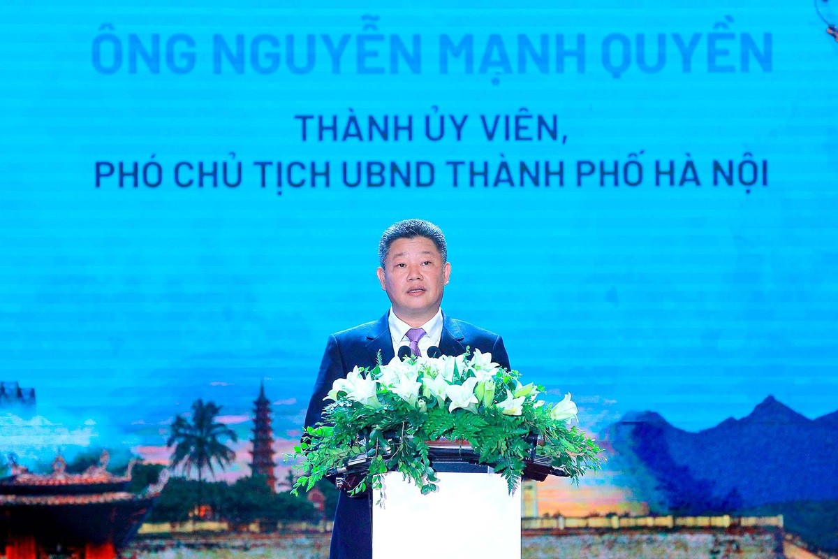 Phó chủ tịch UBND Thành phố Hà Nội Nguyễn Mạnh Quyền phát biểu tại buổi lễ.