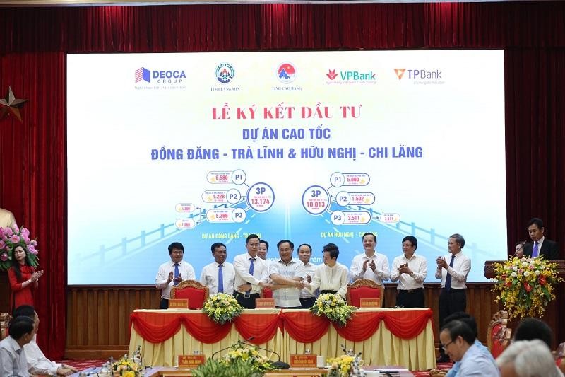 Quang cảnh buổi ký thỏa thuận hợp tác