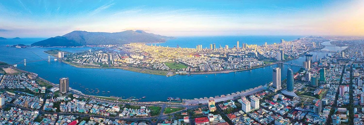 Phát triển Đà Nẵng xứng danh thành phố đáng đến và đáng sống... Ảnh Huỳnh Văn Truyền