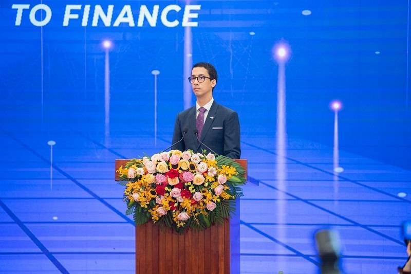 Ông Gregory Leon, Giám đốc Phòng Quản trị Nhà nước và Phát triển Kinh tế của USAID Việt Nam phát biểu tại hội thảo