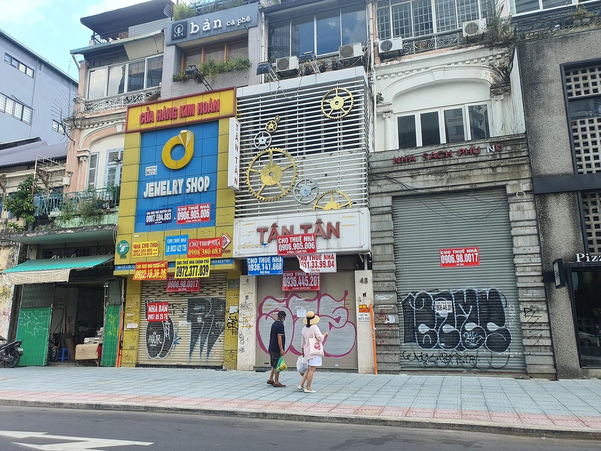 Nhà phố giá rẻ đang được săn lùng. Ảnh: Lê Toàn