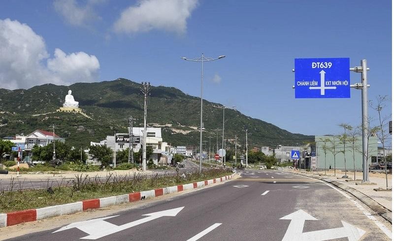 Một đoạn ven biển ĐT 639 nối với TP Quy Nhơn đã được đưa vào sử dụng trước đó với tổng vốn 1.200 tỷ đồng. Một đoạn ven biển ĐT 639 nối với TP Quy Nhơn đã được đưa vào sử dụng trước đó với tổng vốn 1.200 tỷ đồng.