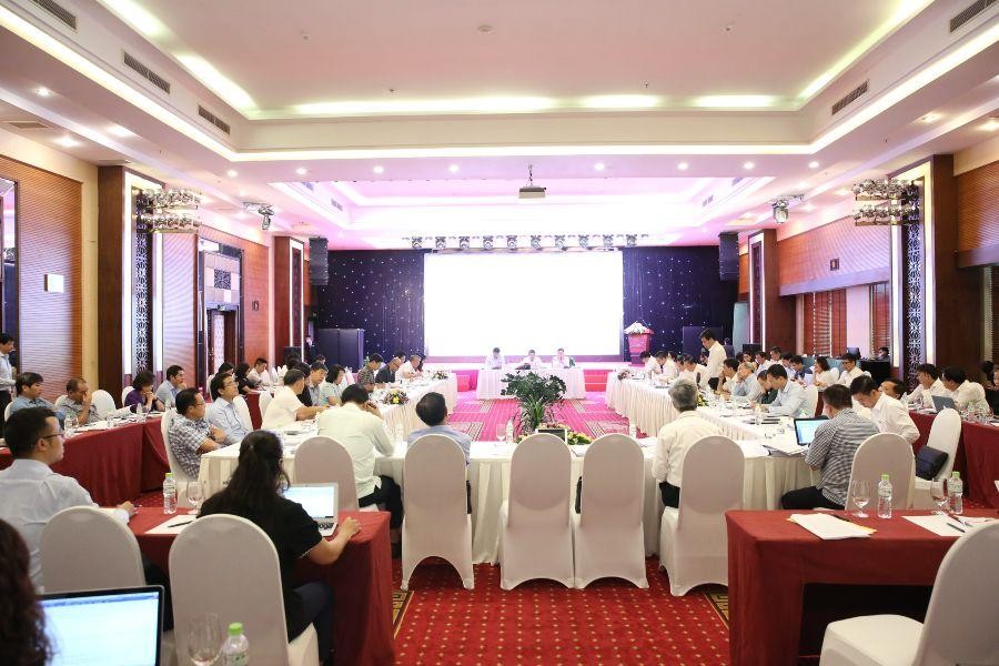 Toàn cảnh phiên họp thứ 9 của Uỷ ban Kinh tế của Quốc hội, sáng 30/9 (Ảnh: T.H) Toàn cảnh phiên họp thứ 9 của Uỷ ban Kinh tế của Quốc hội, sáng 30/9 (Ảnh: T.H)