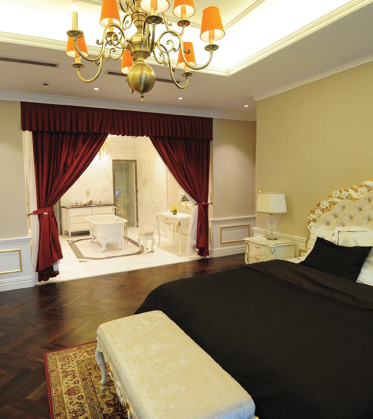 Nguồn cung mới ra thị trường vẫn chủ yếu là bất động sản cao cấp, hạng sang. Ảnh: Dũng Minh