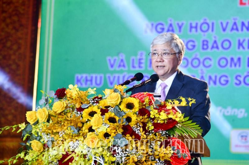 Ông Đỗ Văn Chiến, Bí thư Trung ương Đảng, Chủ tịch Ủy ban Trung ương MTTQ Việt Nam phát biểu tại Lễ khai mạc. Ảnh: Báo Sóc Trăng Ông Đỗ Văn Chiến, Bí thư Trung ương Đảng, Chủ tịch Ủy ban Trung ương MTTQ Việt Nam phát biểu tại Lễ khai mạc. Ảnh: Báo Sóc Trăng