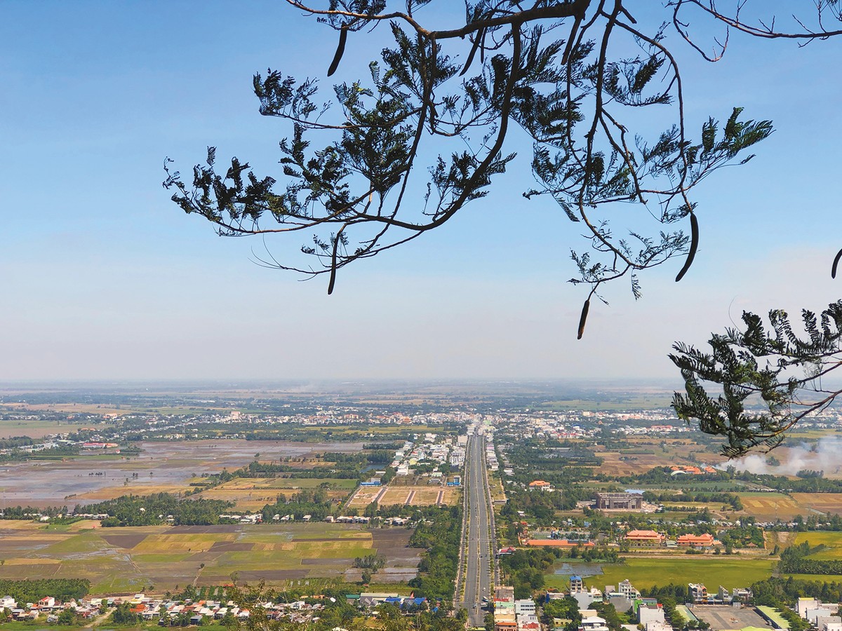 Đồng bằng Tịnh Biên, nhìn từ núi Sam