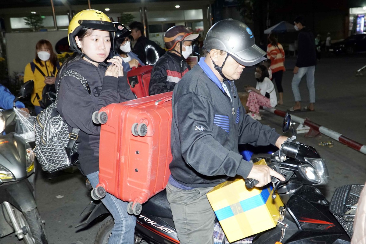 Theo tìm hiểu của phóng viên, lượng khách này chủ yếu vẫn đến từ các tỉnh Tây Nguyên như: Đắk Lắk, Gia Lai, Kon Tum…