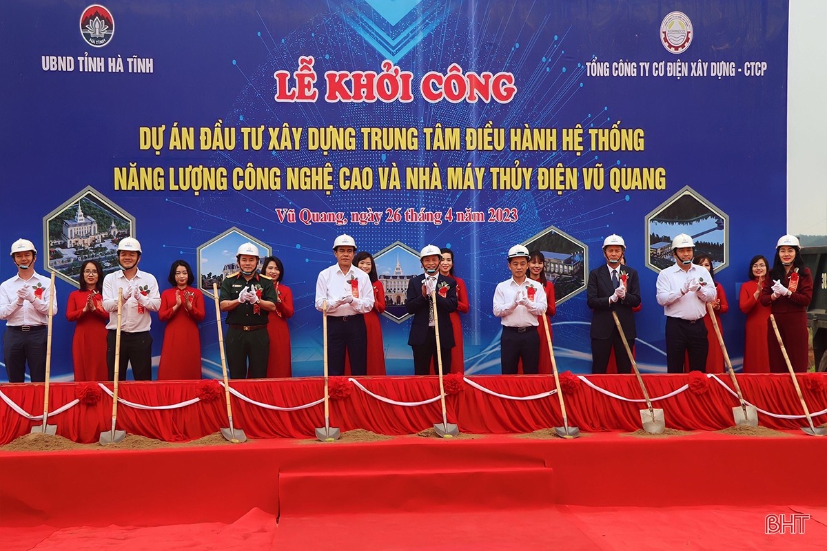 Lễ khởi công 2 dự án tại Thị trấn Vũ Quang, Hà Tĩnh.
