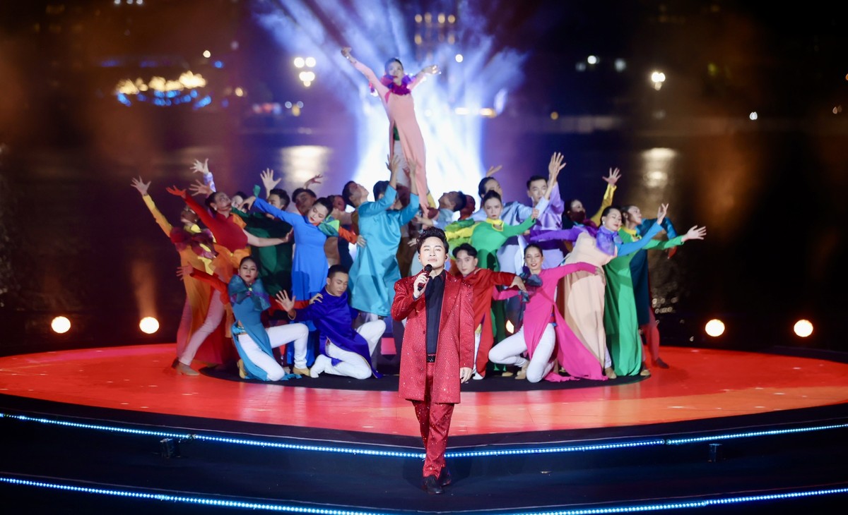 Ca Sỹ Tùng Dương và Vũ đoàn Mây Trắng